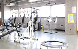 本社・滋賀事業所のジム