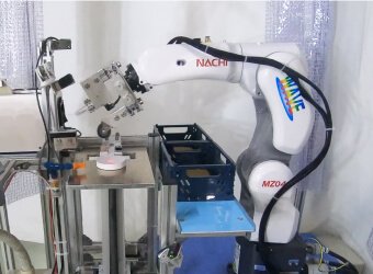 スイングPOPテープ貼り｜オンデマンド