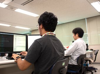 インフラエンジニア｜システム室