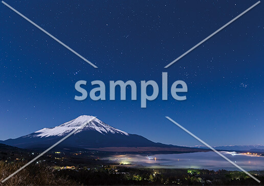 [12月] 富士山と星空