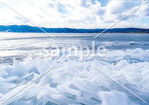 [2月] 諏訪湖の寄せ氷