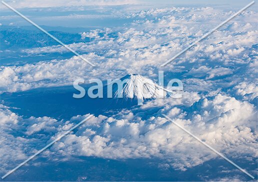 上空から見る富士山