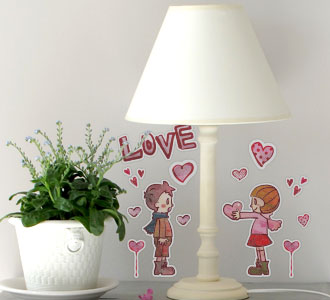 ウォールステッカー印刷で壁やドアを装飾