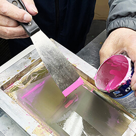 シルクスクリーンで印刷する