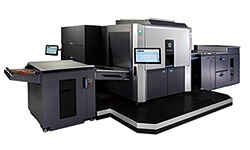 オフセット方式のデジタル印刷機（表紙の印刷）