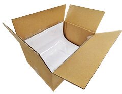 丸めた状態で段ボール箱に梱包